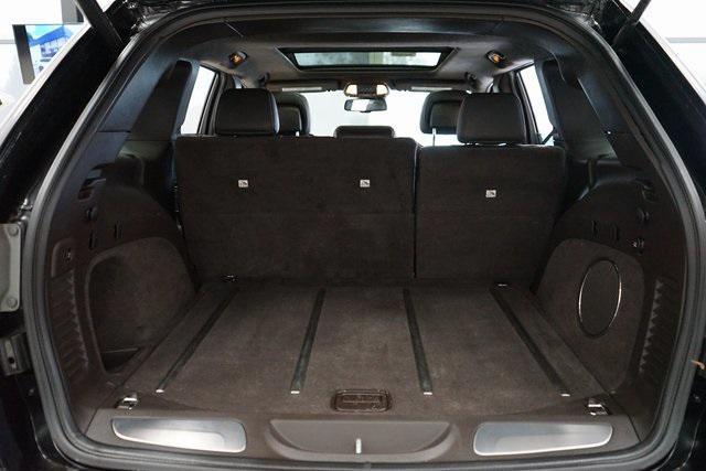 Photo of 2014 Brilliant Black Crystal Pearlcoat Jeep Grand Cherokee