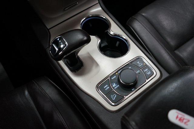 Photo of 2014 Brilliant Black Crystal Pearlcoat Jeep Grand Cherokee