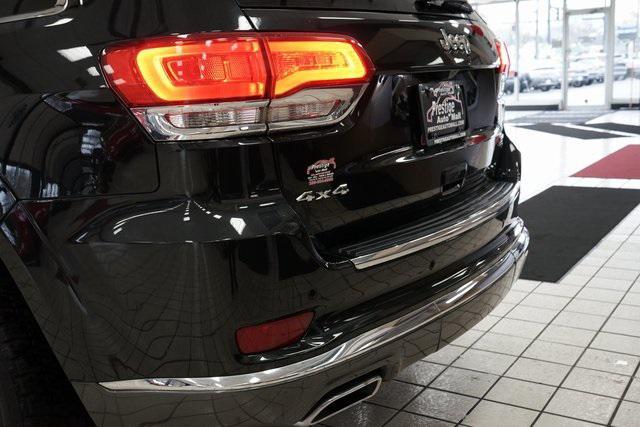 Photo of 2014 Brilliant Black Crystal Pearlcoat Jeep Grand Cherokee