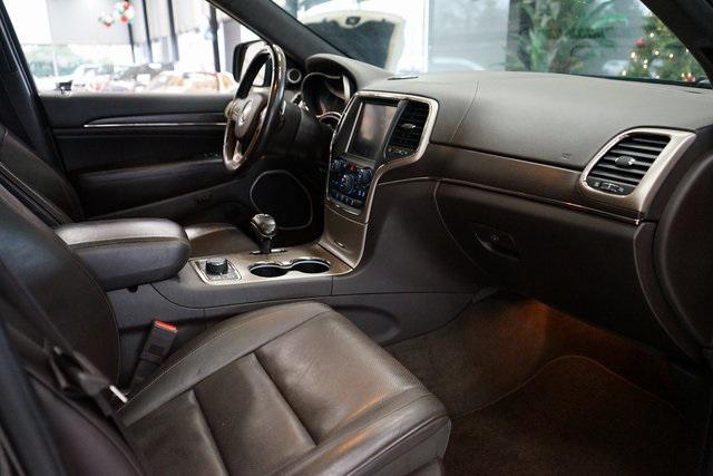 Photo of 2014 Brilliant Black Crystal Pearlcoat Jeep Grand Cherokee