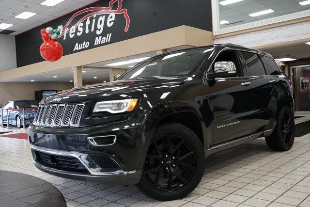 Photo of 2014 Brilliant Black Crystal Pearlcoat Jeep Grand Cherokee