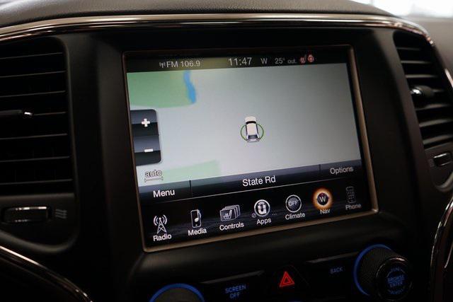 Photo of 2014 Brilliant Black Crystal Pearlcoat Jeep Grand Cherokee