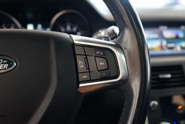 Photo of 2017 Indus Silver Metallic Land Rover Discovery Sport