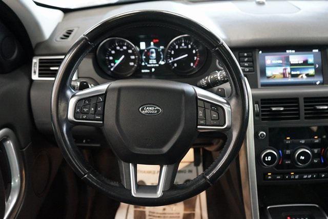 Photo of 2017 Indus Silver Metallic Land Rover Discovery Sport