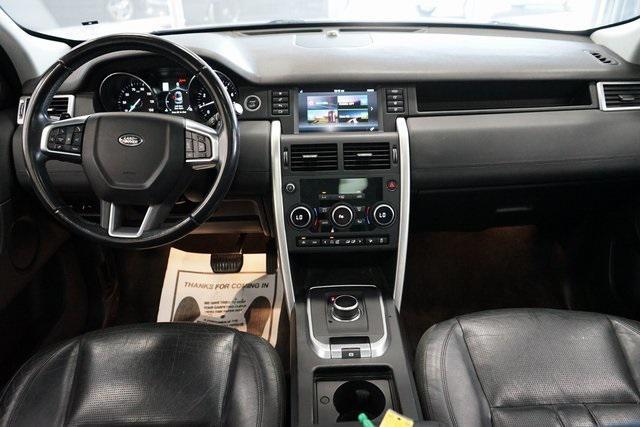 Photo of 2017 Indus Silver Metallic Land Rover Discovery Sport