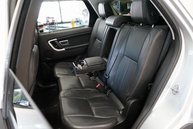 Photo of 2017 Indus Silver Metallic Land Rover Discovery Sport