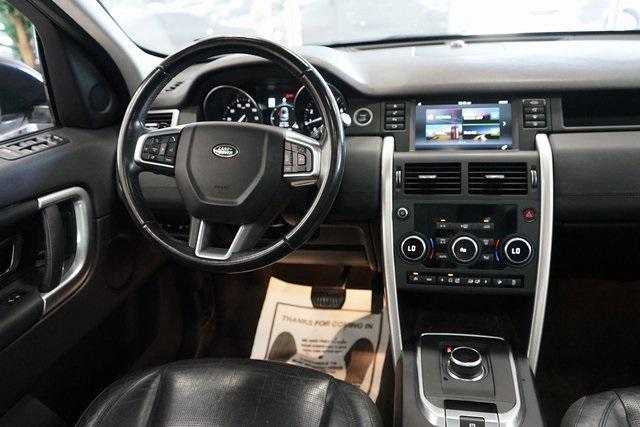 Photo of 2017 Indus Silver Metallic Land Rover Discovery Sport