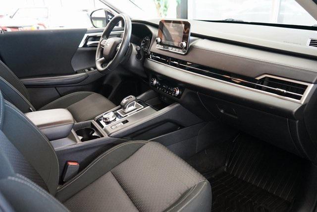 Photo of 2024 Black Diamond Mitsubishi Outlander