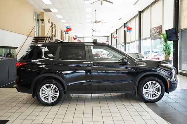 Photo of 2024 Black Diamond Mitsubishi Outlander