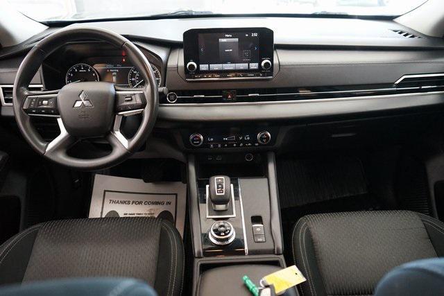Photo of 2024 Black Diamond Mitsubishi Outlander
