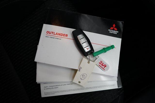 Photo of 2024 Black Diamond Mitsubishi Outlander