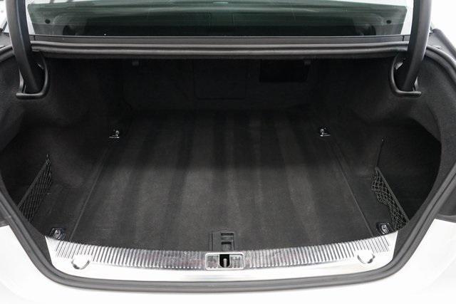 Photo of 2015 Glacier White Metallic Audi S8