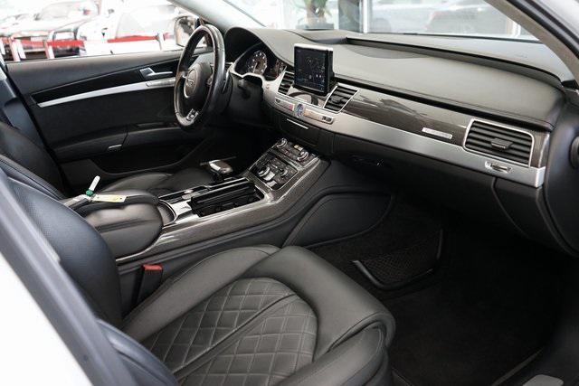 Photo of 2015 Glacier White Metallic Audi S8