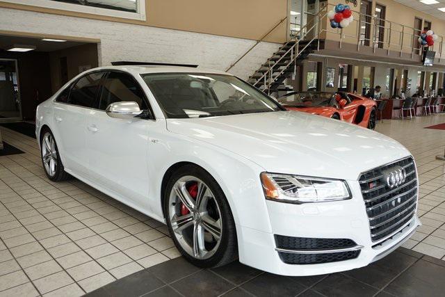 Photo of 2015 Glacier White Metallic Audi S8