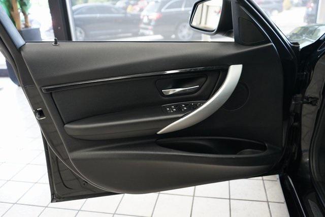 Photo of 2016 Black Sapphire Metallic BMW 328