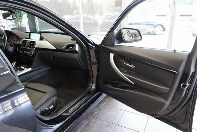 Photo of 2016 Black Sapphire Metallic BMW 328