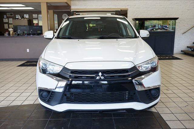 Photo of 2018 Diamond White Pearl Mitsubishi Outlander Sport