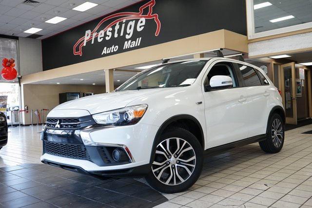 Photo of 2018 Diamond White Pearl Mitsubishi Outlander Sport