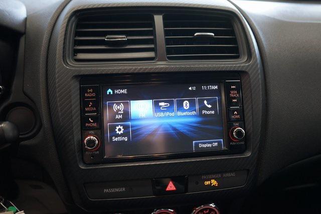Photo of 2018 Diamond White Pearl Mitsubishi Outlander Sport