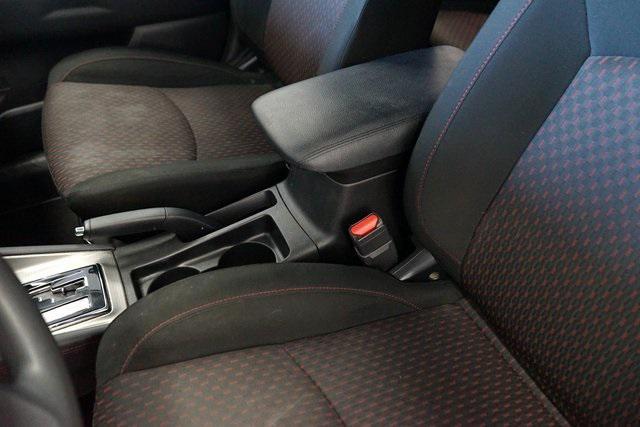 Photo of 2018 Diamond White Pearl Mitsubishi Outlander Sport