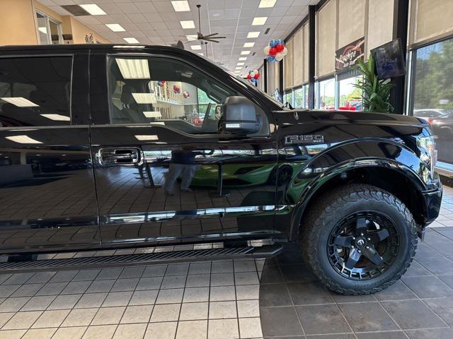 Photo of 2018 Shadow Black Ford F-150