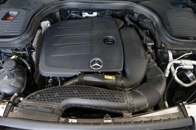 Photo of 2021 Black Mercedes-Benz GLC 300
