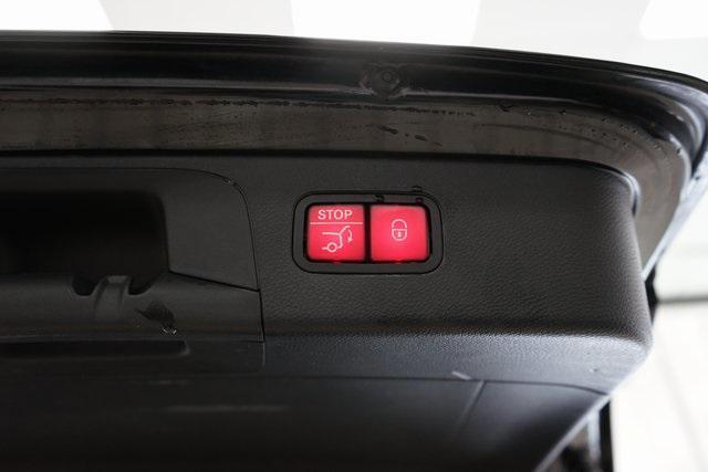 Photo of 2021 Black Mercedes-Benz GLC 300