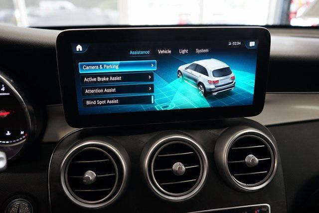 Photo of 2021 Black Mercedes-Benz GLC 300