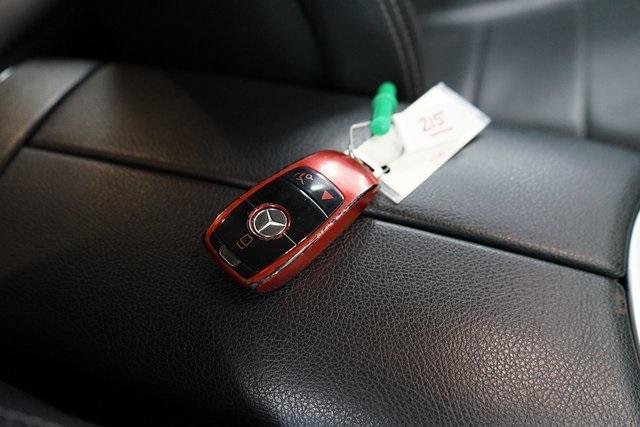 Photo of 2021 Black Mercedes-Benz GLC 300