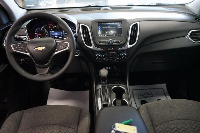 Photo of 2023 Summit White Chevrolet Equinox