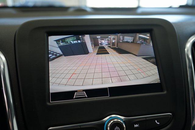 Photo of 2023 Summit White Chevrolet Equinox