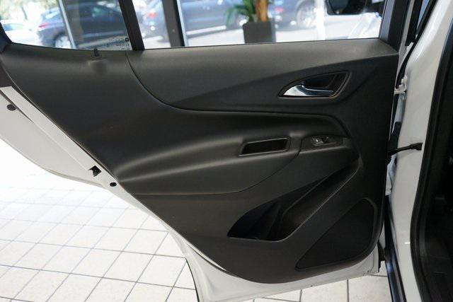 Photo of 2023 Summit White Chevrolet Equinox