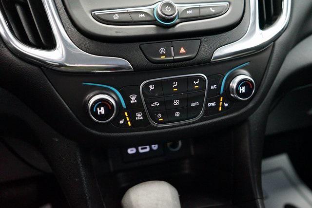 Photo of 2023 Summit White Chevrolet Equinox