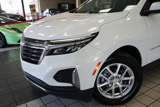 Photo of 2023 Summit White Chevrolet Equinox