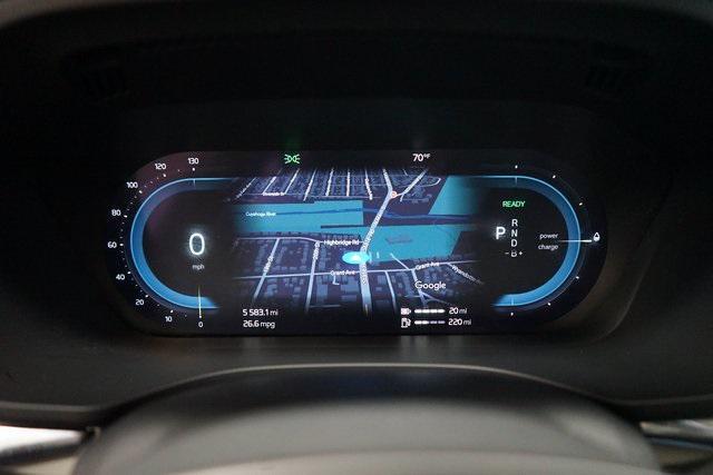 Photo of 2022 Onyx Black Metallic Volvo XC60 Recharge Plug-In Hybrid