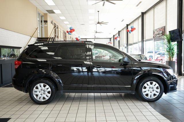 Photo of 2020 Pitch Black Clearcoat Dodge Journey