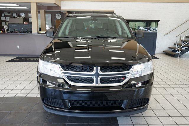Photo of 2020 Pitch Black Clearcoat Dodge Journey
