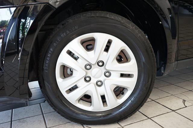 Photo of 2020 Pitch Black Clearcoat Dodge Journey