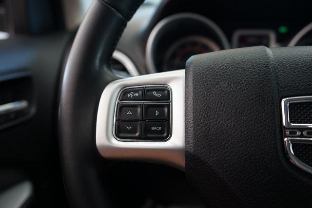 Photo of 2020 Pitch Black Clearcoat Dodge Journey