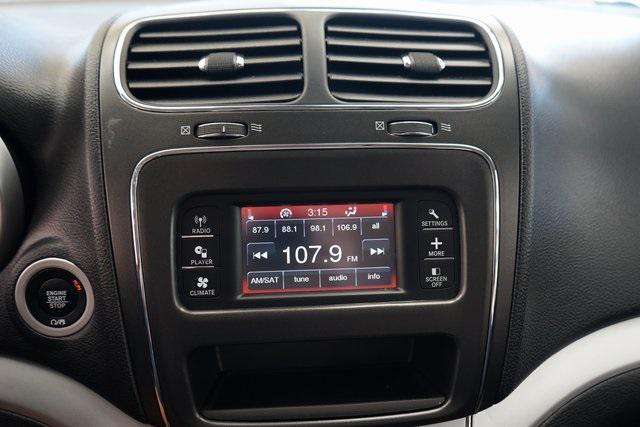 Photo of 2020 Pitch Black Clearcoat Dodge Journey