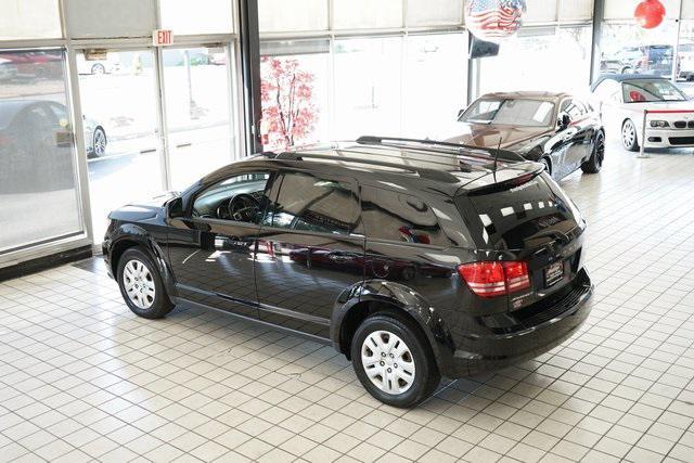 Photo of 2020 Pitch Black Clearcoat Dodge Journey