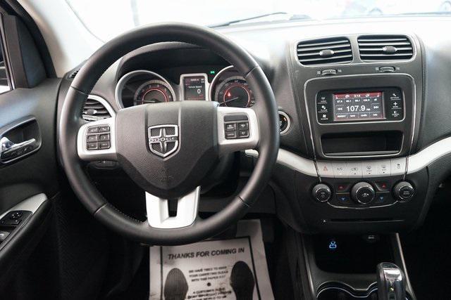 Photo of 2020 Pitch Black Clearcoat Dodge Journey