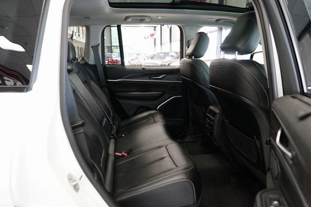 Photo of 2023 Bright White Clearcoat Jeep Grand Cherokee 4xe