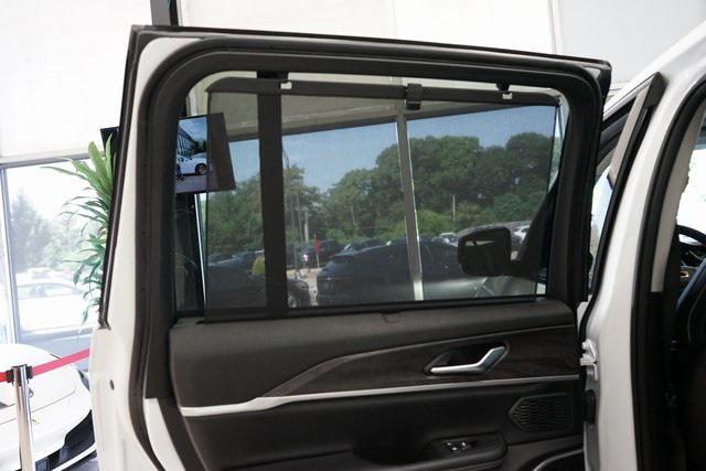 Photo of 2023 Bright White Clearcoat Jeep Grand Cherokee 4xe