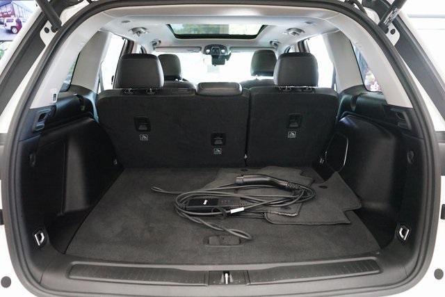 Photo of 2023 Bright White Clearcoat Jeep Grand Cherokee 4xe