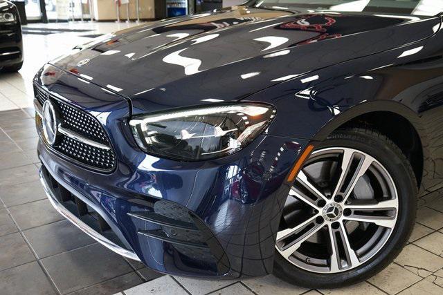Photo of 2021 Lunar Blue Metallic Mercedes-Benz E-Class
