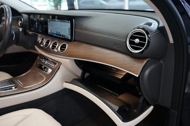 Photo of 2021 Lunar Blue Metallic Mercedes-Benz E-Class
