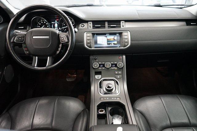 Photo of 2019 Indus Silver Metallic Land Rover Range Rover Evoque
