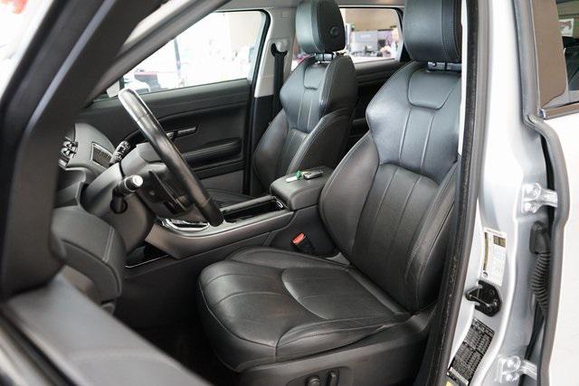 Photo of 2019 Indus Silver Metallic Land Rover Range Rover Evoque