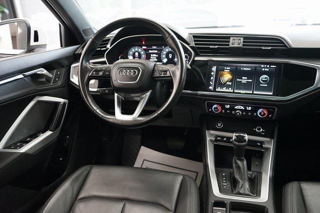 Photo of 2023 Ibis White Audi Q3